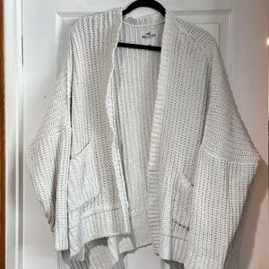Hollister Women's Cream Open-Front Cardigan